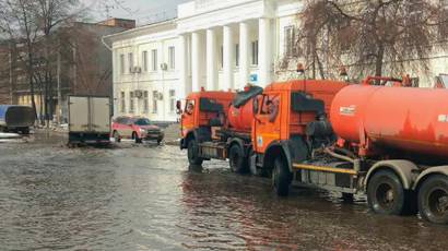 Откачать лужу в Москве